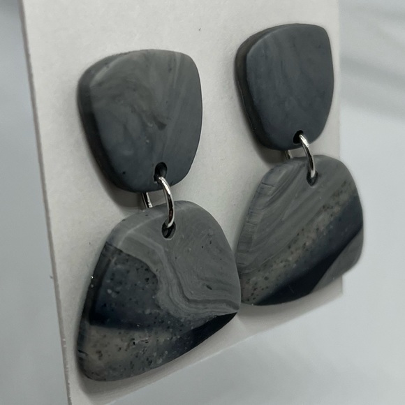 Cute Handcrafted Earrings - Picture 3 of 6